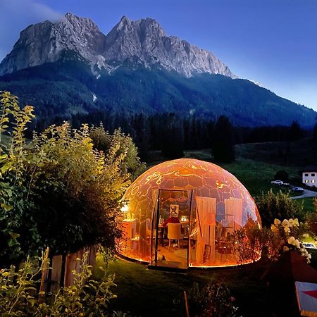 Bayern Resort Hotel - Adults Only - Mit Zugspitzblick - Eibsee-Naehe - Wellnessbereich - Naturpool Im Sommer Grainau Luaran gambar