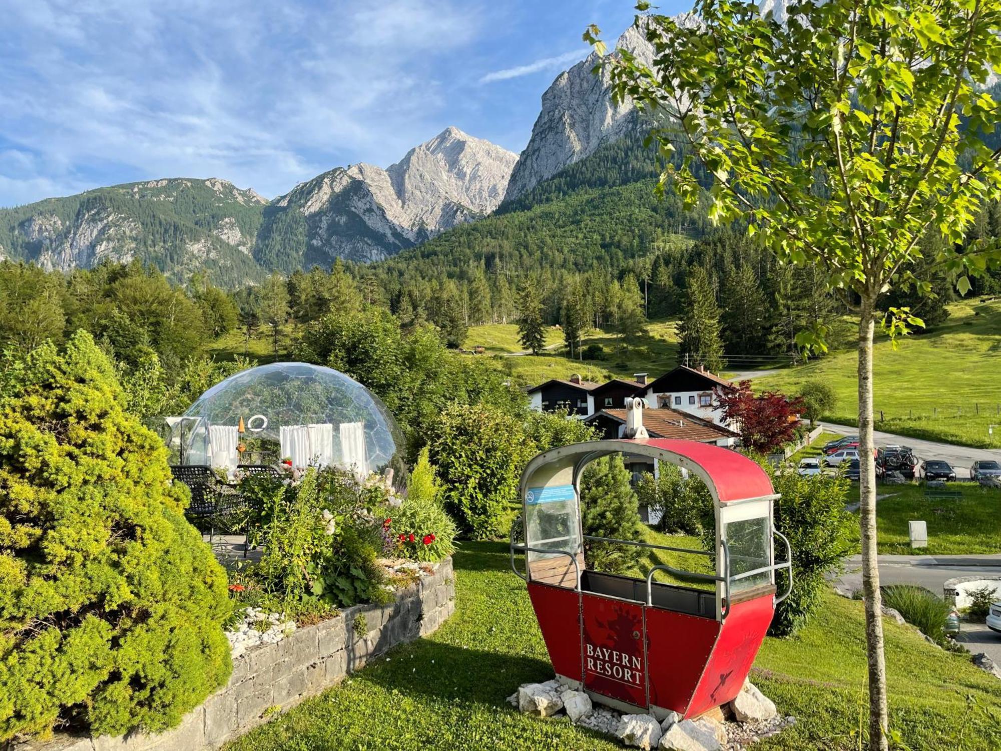 Bayern Resort Hotel - Adults Only - Mit Zugspitzblick - Eibsee-Naehe - Wellnessbereich - Naturpool Im Sommer Grainau Luaran gambar