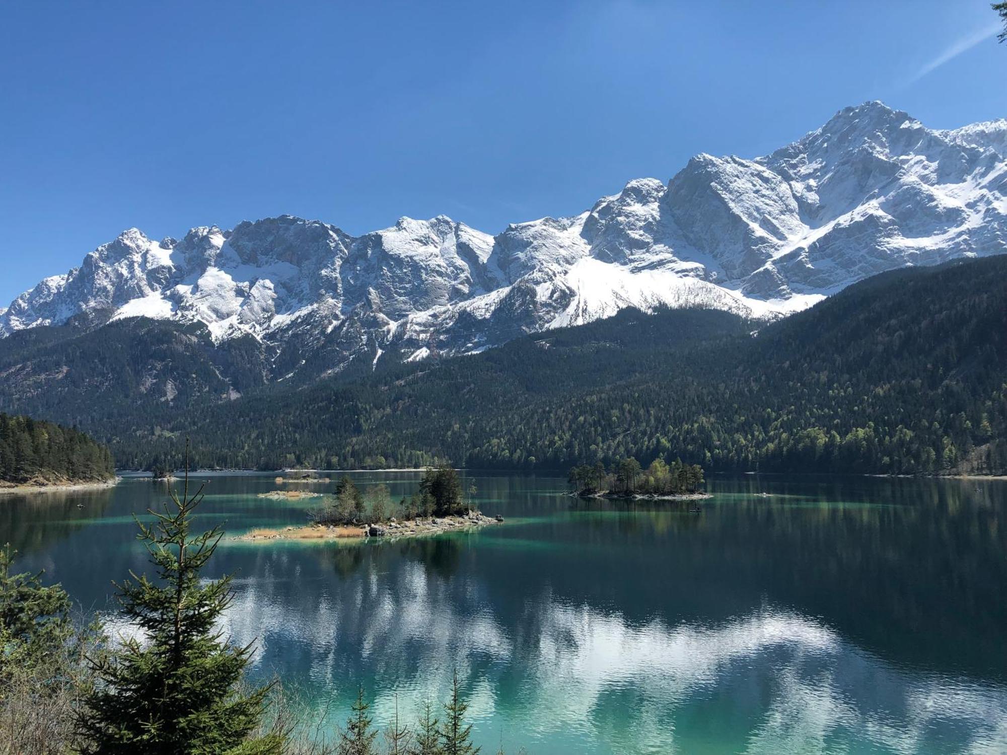 Bayern Resort Hotel - Adults Only - Mit Zugspitzblick - Eibsee-Naehe - Wellnessbereich - Naturpool Im Sommer Grainau Luaran gambar