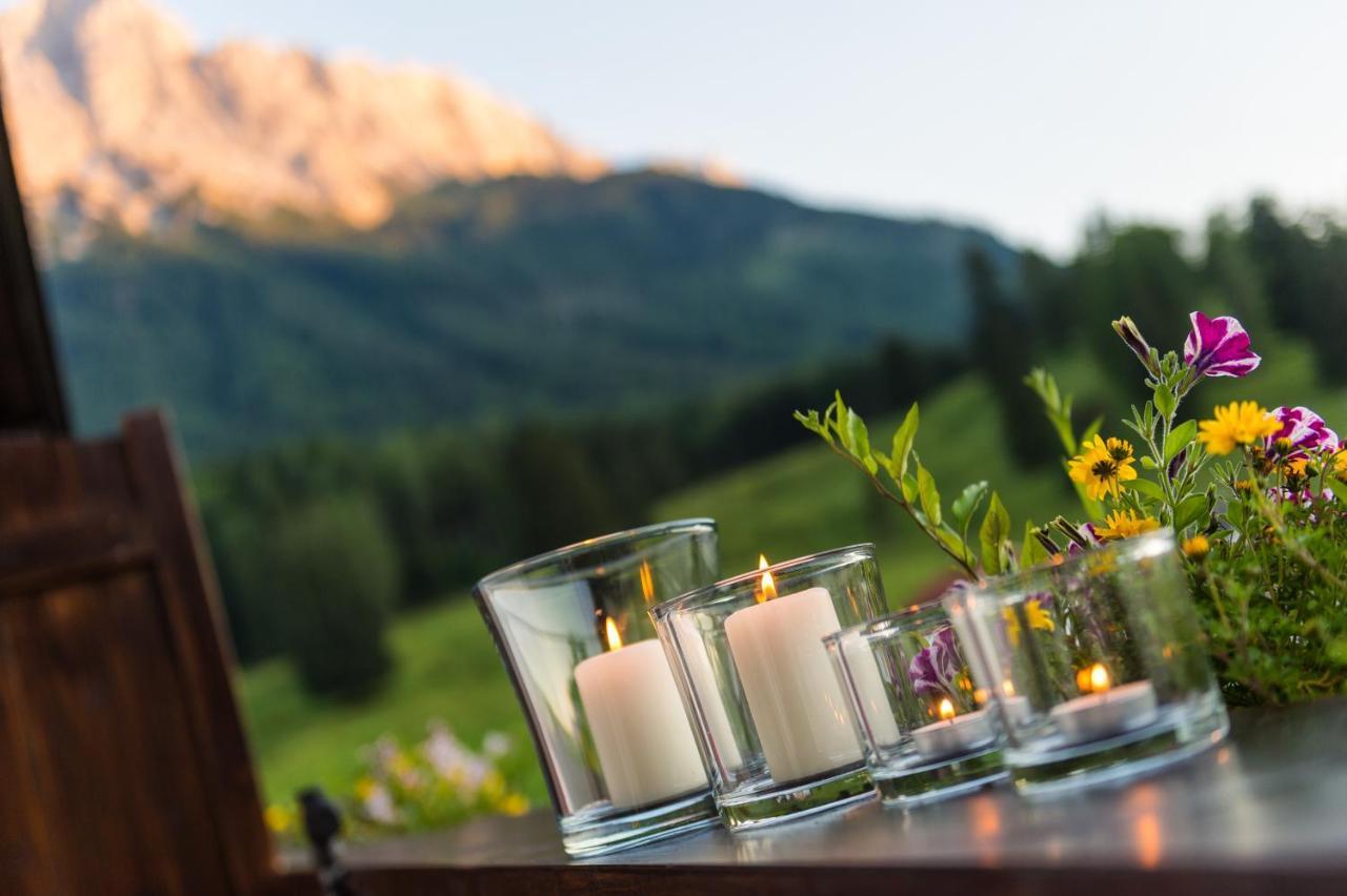 Bayern Resort Hotel - Adults Only - Mit Zugspitzblick - Eibsee-Naehe - Wellnessbereich - Naturpool Im Sommer Grainau Luaran gambar