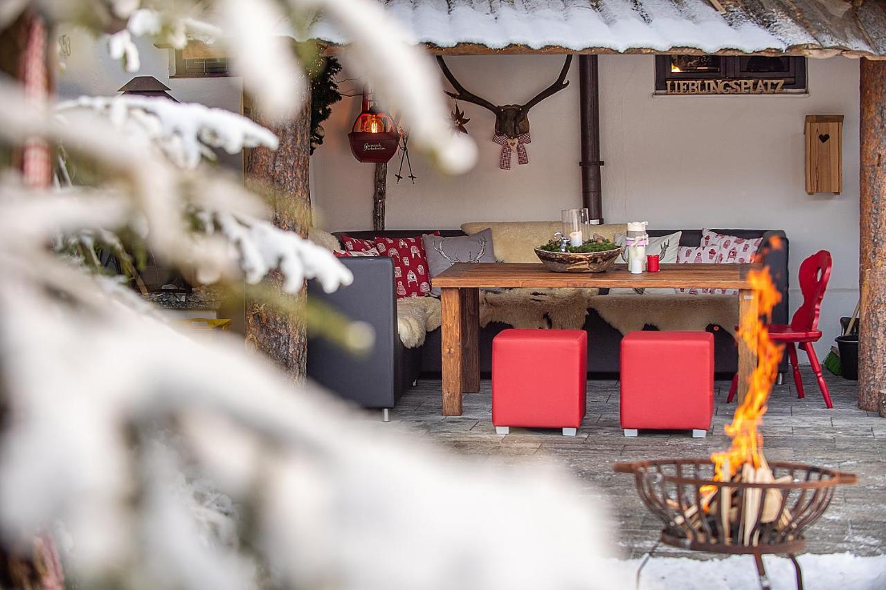 Bayern Resort Hotel - Adults Only - Mit Zugspitzblick - Eibsee-Naehe - Wellnessbereich - Naturpool Im Sommer Grainau Luaran gambar