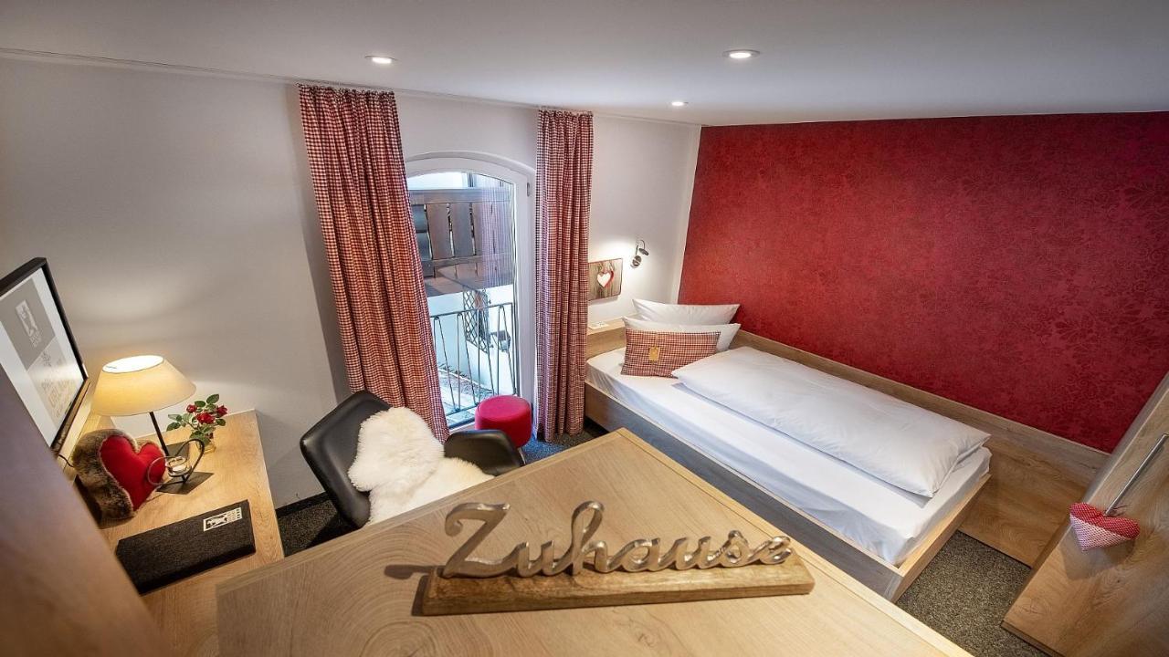 Bayern Resort Hotel - Adults Only - Mit Zugspitzblick - Eibsee-Naehe - Wellnessbereich - Naturpool Im Sommer Grainau Luaran gambar